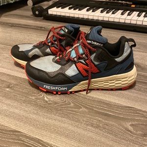 New Balance Crag TR size 7.5 womens